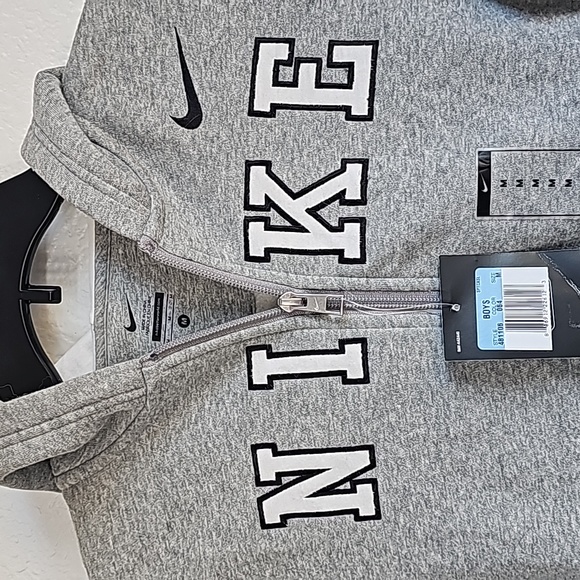 Nike Zip Up Hooded Jacket. Boys. Size M - Picture 2 of 4